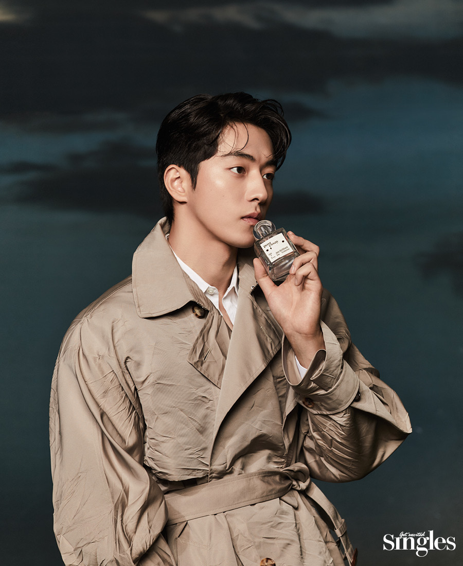 남주혁의 기억, 남주혁, 포스트에세이, 싱글즈, Single Plus